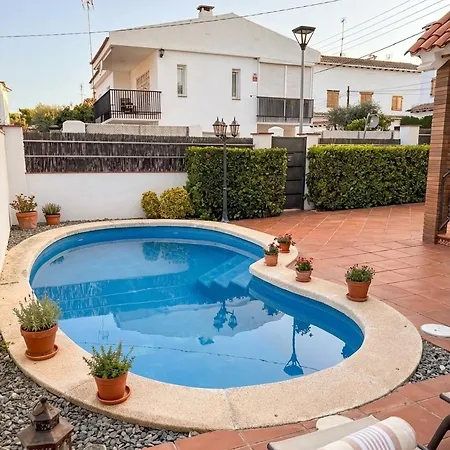 Private With Pool & Bbq - Barcelona Willa *